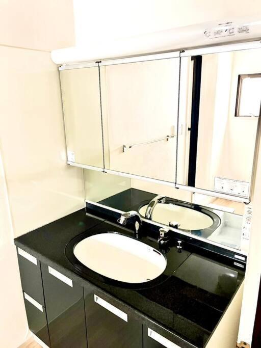Color 日本橋【A】＊Max10名宿泊可能＊観光便利＊黒門市場近く＊Big Sale＊ Ōsaka Extérieur photo